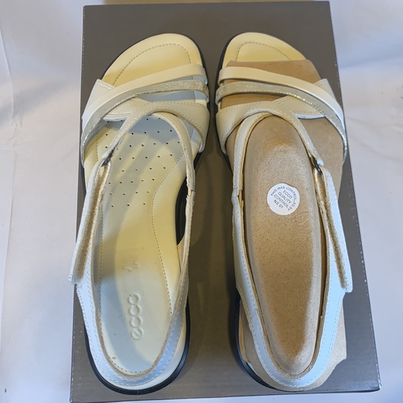 Ecco Felicia Sandal 41 EU in White, New in box, Size EU 41, US size 10-1… - Picture 5 of 8